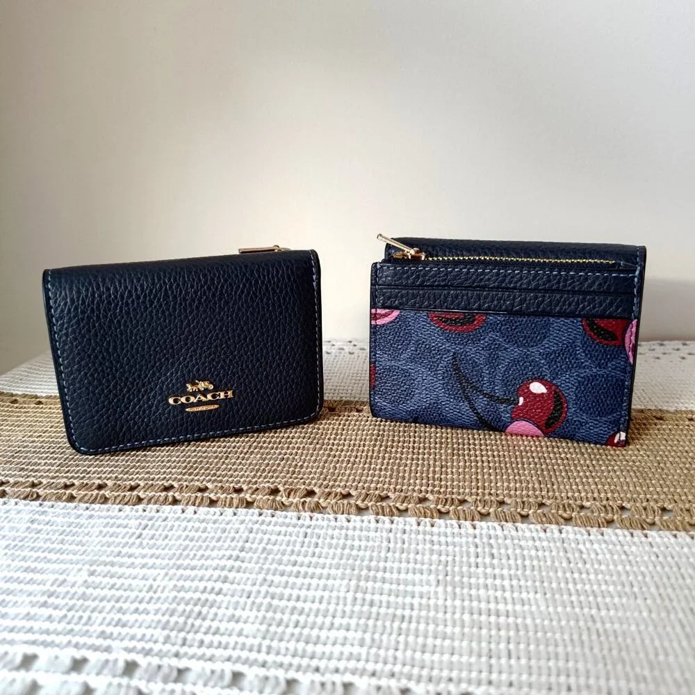 Coach Card Holder Wallet In Signature Canvas With Cherry Print CZ448 Navy blue